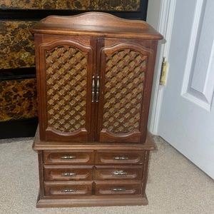 Beautiful antique jewelry box